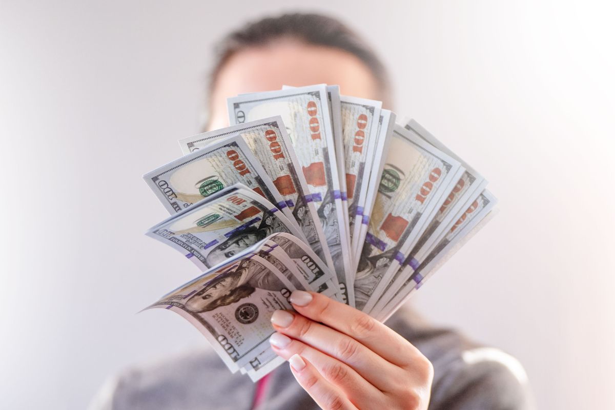 Income Is Not the Same as Net Worth