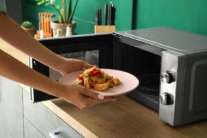 Does Microwaving Food Destroy All Nutrients Check the Facts